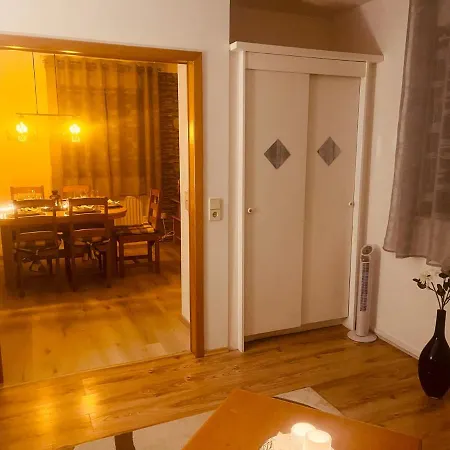 Appartement Mit Garten - A88519 *